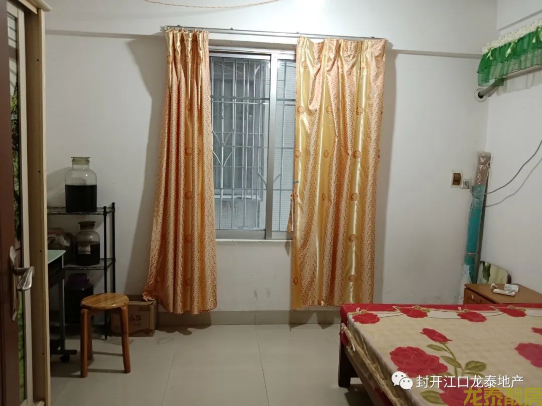 老城区江滨公园 3房户型 三楼楼层好