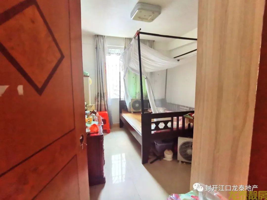老城区江口大塘  180平四房 步梯中层 光线好
