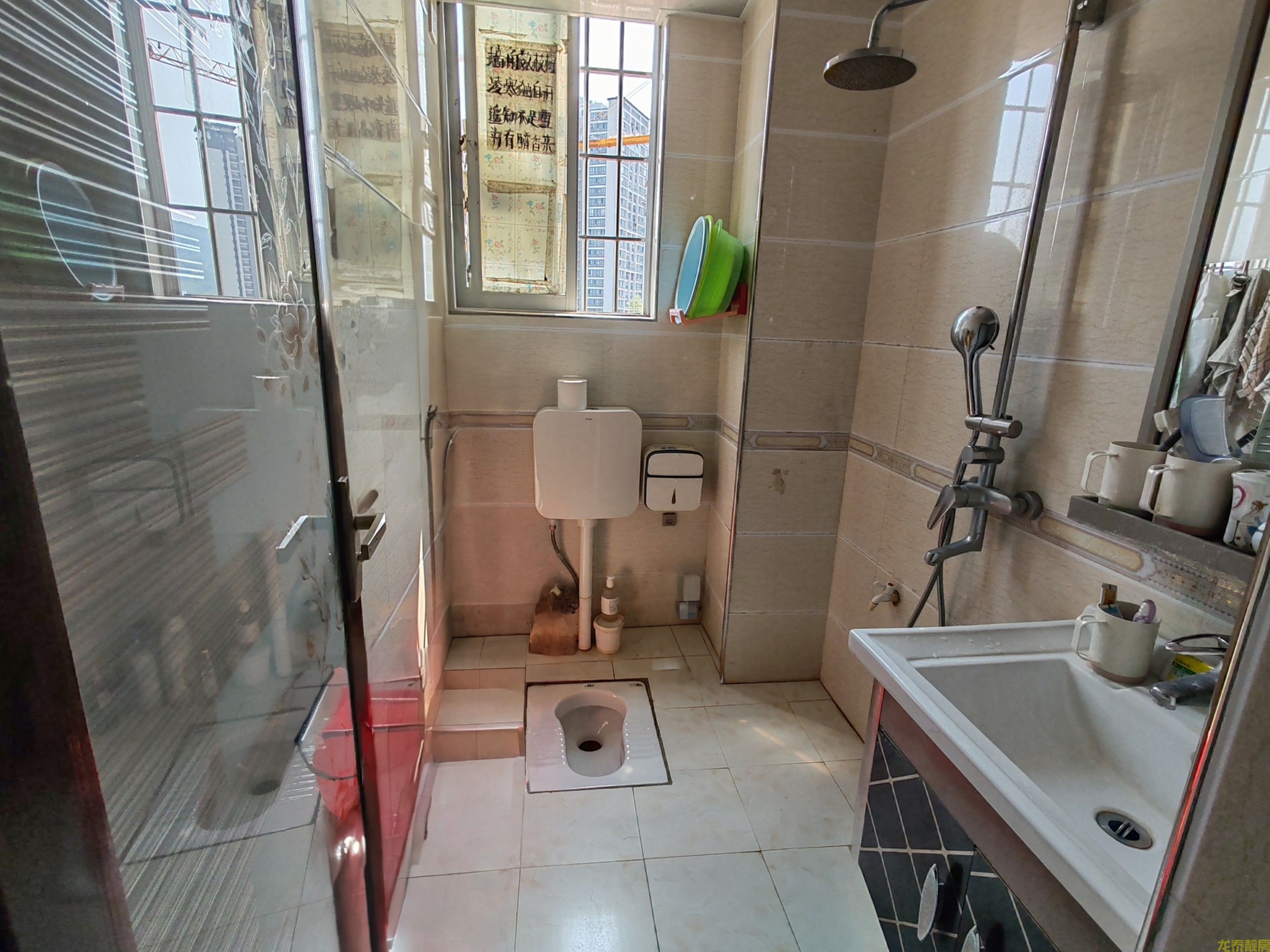 广信新城步梯三房售32.3万