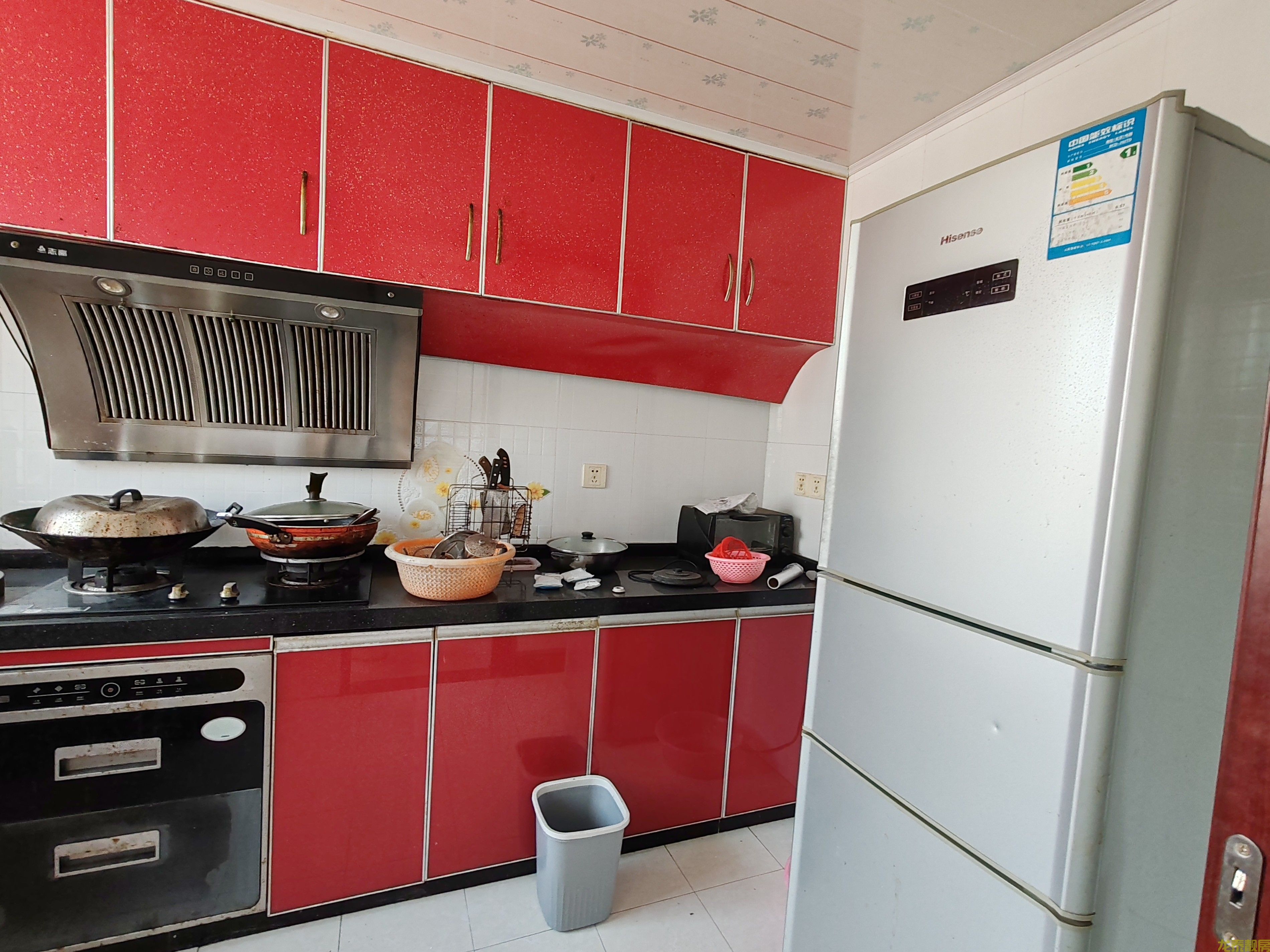 广信新城步梯7楼大户型