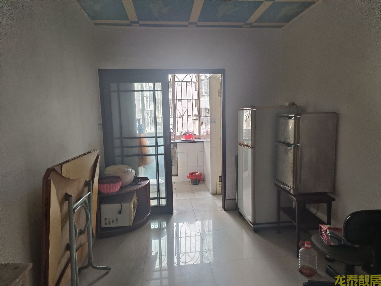 人民医院附近步梯6楼三房