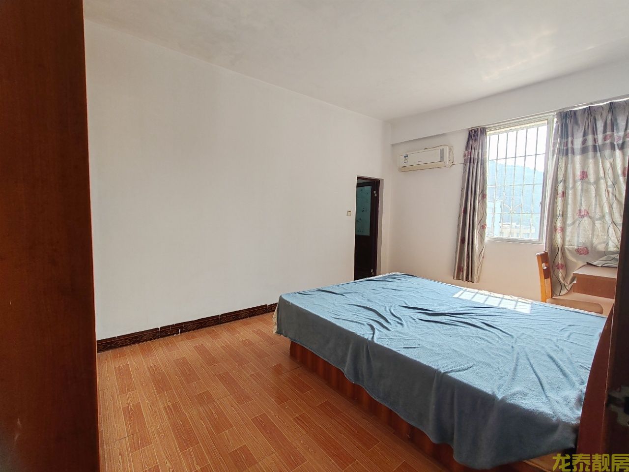 老城区核心地段，130平大四房两厅诚意出售